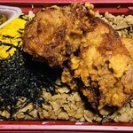 とり弁鶏 - こちらもボリューム満点♫