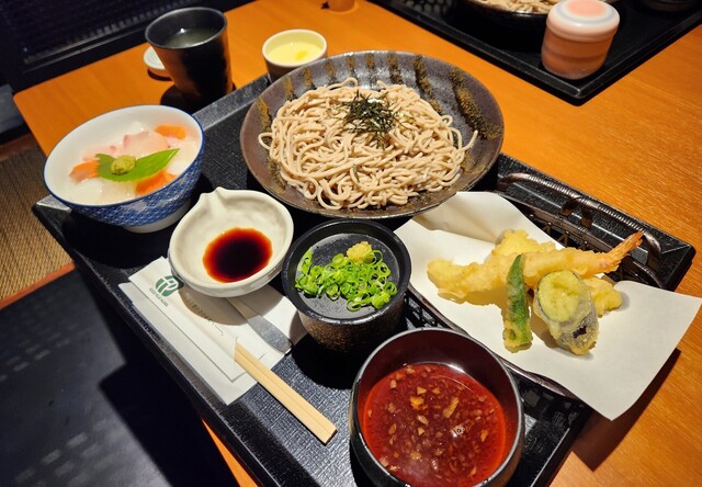 Osakana Kazoku Sasebo Gobangai Ten photo 3