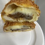 カレーパン専門店 YES! - のびーるチーズ　チーズ増し増し