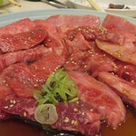 やきにく 燈火園 - 