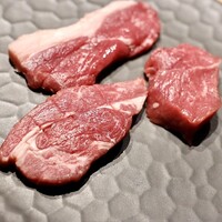 金山成吉思汗 - 肩ロース、ソトモモ、ランプ