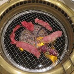 やきにく 燈火園 - 