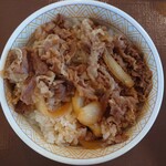 すき家 - 料理写真:令和7年8月 営業時間(4:00〜翌3:00)
牛丼並盛 税込480円