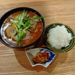 とんかつ 勝山 - カツカレーうどん・ひと口ごはん・漬物