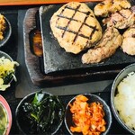 感動の肉と米 豊橋下地店 - 