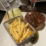 シェイクツリー バーガー＆バー - 