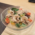 北新地 とん汁家 - 豚しゃぶサラダ