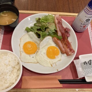 ロイヤルホスト_0