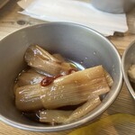 buffet garden veggie+ - ネギのマリネ。ツマミにしたいです。