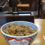 吉野家 - 牛丼　並　\300　2014年9月