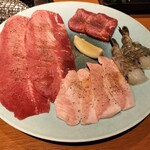 焼肉トラジ - 