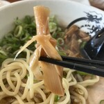 東龍軒 - シナチクの味付けが濃い。