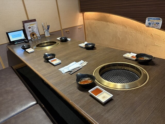 Daijin Mon Ironai Honten