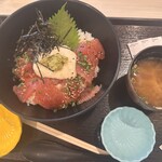 海の幸と山の幸 するが食堂 - 