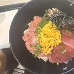 海の幸と山の幸 するが食堂 - 