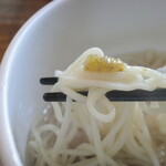 鶏×麦 らら - 貝出汁には柚子胡椒