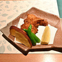 玄品 大阪 梅田東通 ふぐ・うなぎ・かに料理 - 唐揚げ