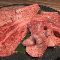 焼肉うしごろ 新宿三丁目店 - 