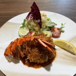 kitchen俊貴 - コロッケ(トマト&アメリケーヌソース)とキャベツのマリネサラダ