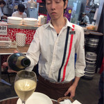 俺のフレンチ・イタリアン - 山ピー似のイケメンスタッフさん、目を閉じた画像でごめんなさい。
      14.10.06mon
      G.H.マム コルドンルージュ¥999
      