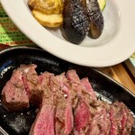 土佐あかうしとワイン プティ・ヴェール - 