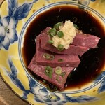 炭火焼肉ホルモン 朱朱 - ハツ刺し