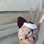 モンロワール - ミルクチョコレートアイス。