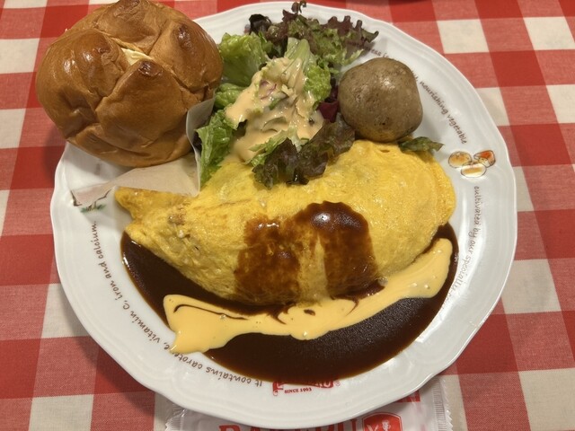 RAKERU Shinjuku Nishiguchi Ten photo 5