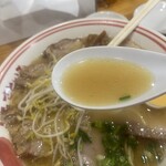 さといも - 店内に香る にんにく+醤油の匂い から濃厚なスープを予想したが、案外落ち着いた深みのある味だった