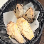 ベーカリー&レストラン 沢村 - 本当に美味しくって（レーズンお代わり）