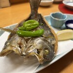日本料理 鯛 - イサギの唐揚げ