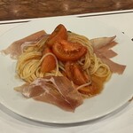 Lamp - 北海道産極フルーツトマト冷製フェデリーニ生ハムトッピング (取り分け)