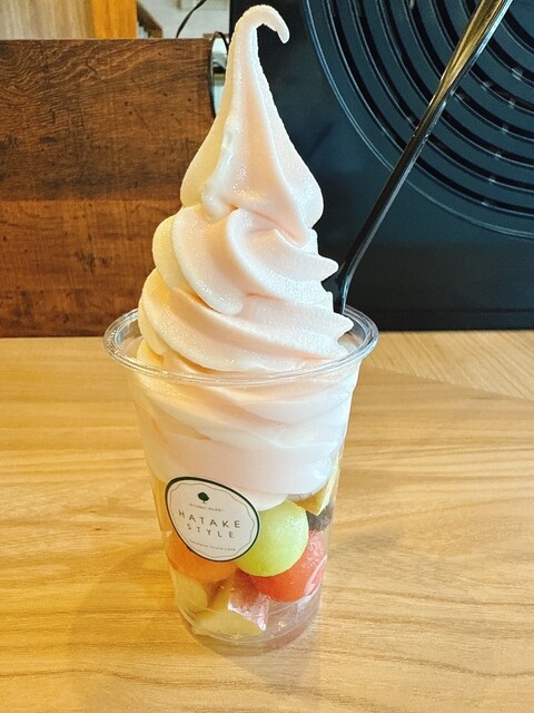 ハタケスタイル トマト上山店 &ndash; 茂吉記念館前のカフェでトマト料理を楽しむ