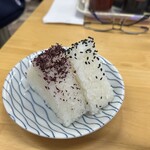 長浜ラーメン 一心亭 - おにぎり2個は…¥180-