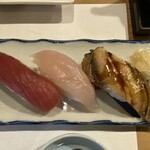 吉野寿司 - おまかせ握り3貫