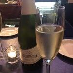 リストランテ バル ポルテーニョ - 飲み放題の1杯目はカヴァ