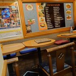 プロォーイ タイ料理 - 