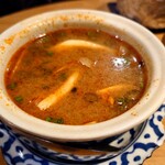 プロォーイ タイ料理 - トムヤムクン　本格です