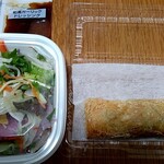 RF1 - 料理写真:ベトナム風 豚肉と春雨の揚げ春巻き（右）