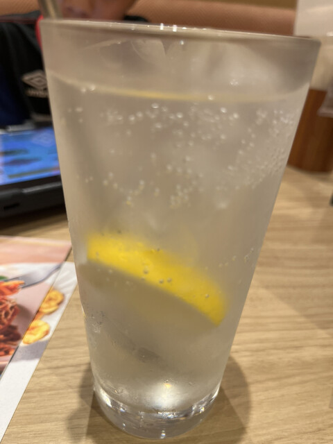 Kamakura Pasta Yunibasaru Shitiuoku Oosaka Ten