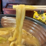 大にし - うどん、にゅ〜〜ん！　※重さゆえ、うまく持ち上がりません
