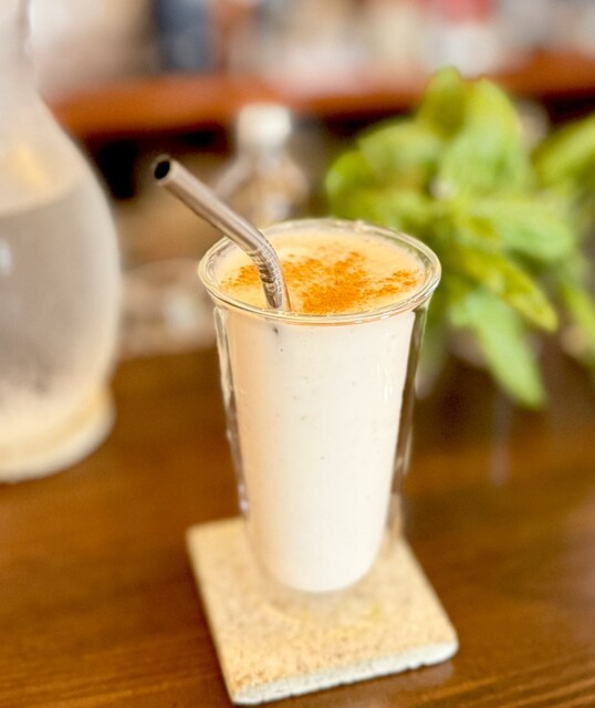 Bar&Cafe HerbalistпјҲгғҗгғјгӮўгғігғүгӮ&laquo;гғ&bull;гӮ&sect; гғҸгғјгғҗгғӘгӮ№гғҲпјү - йғЎеұұеҜҢз&rdquo;&deg;пјҲгғҗгғјпјүの写真