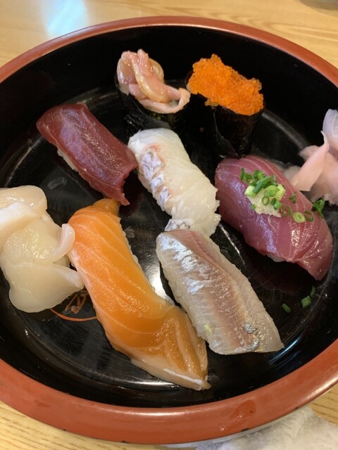 Maruhachi Sushi photo 3