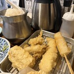 地魚屋台 浜ちゃん - 天ぷらついついたのみすぎちゃう