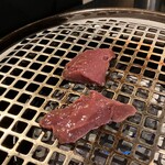 厚切り牛タン 焼肉 一心たん助 - 