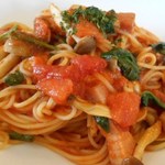 カフェ 茶華 - パスタランチ：厚切りベーコンと野菜のトマトソース