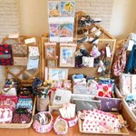 カフェ 茶華 - 入ってすぐの販売スペース