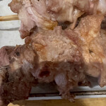 もつ焼き やまぴー - コリコリな軟骨が最高