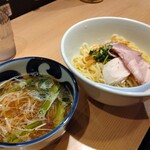 貝出汁中華そば くらむ - 