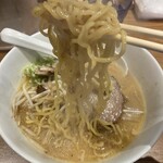 麺屋 金次郎 - ちぢれ麺